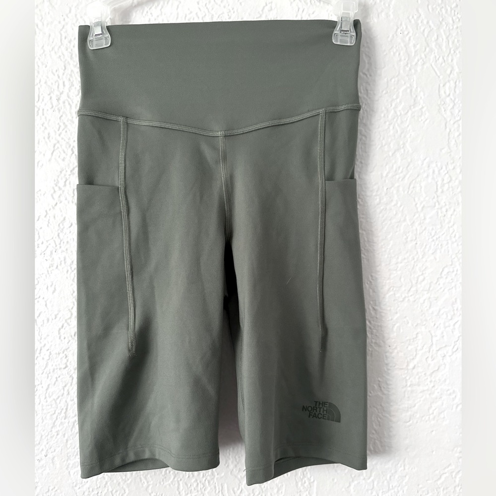 THE NORTH FACE — BIKER SHORTS